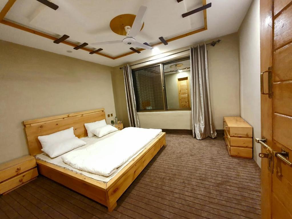 Family Room 2