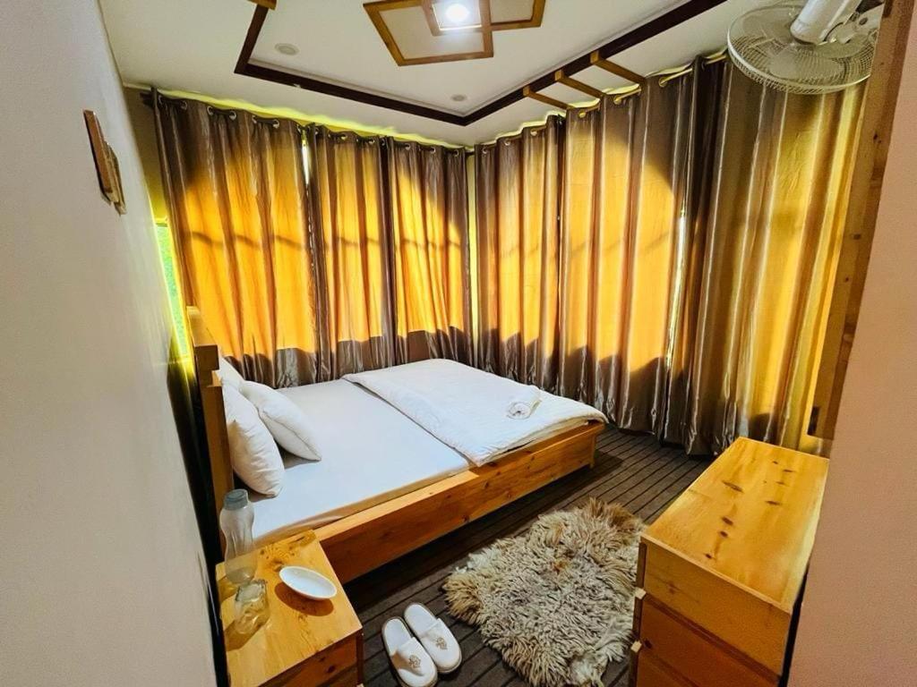 Family Room 3